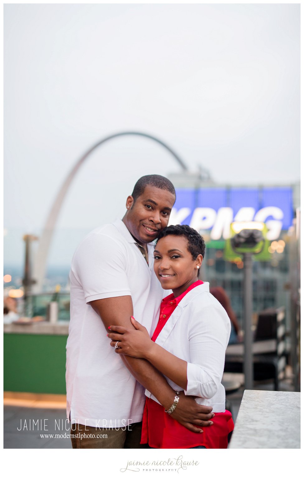 engagment photos downtown stl