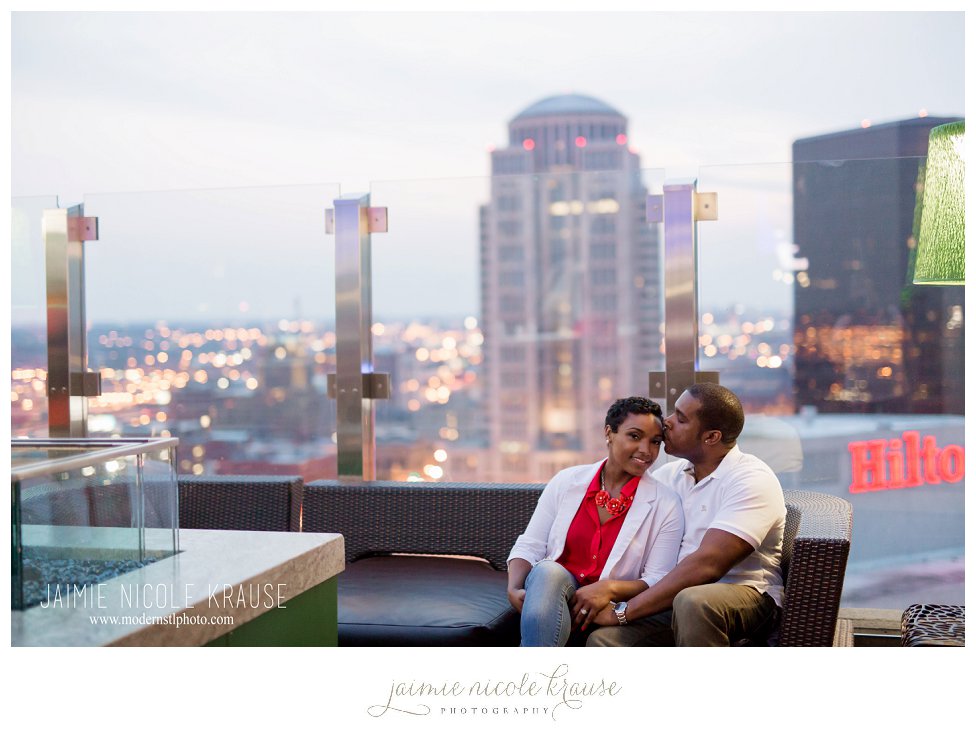 engagment photos downtown stl