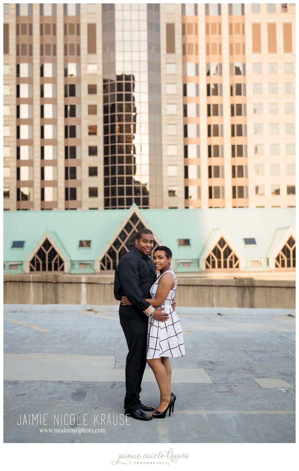 engagment photos downtown stl