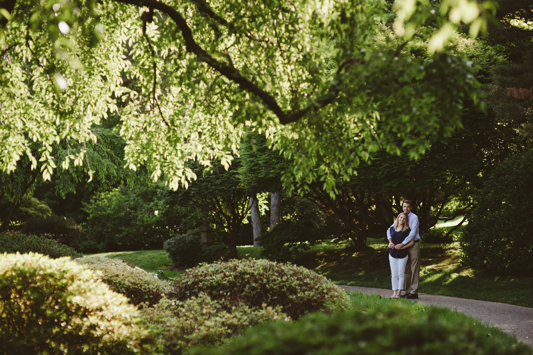 Early morning spring engagement session at Missouri Botanical Garden